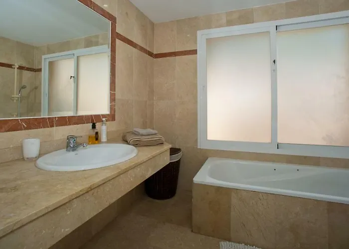 Condes De Iza Nueva Andalucia * Marbella