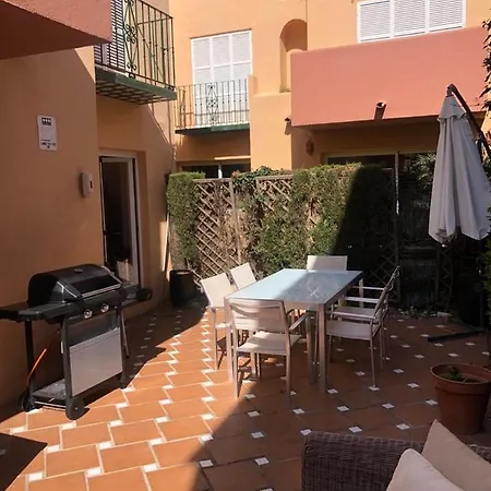 Condes De Iza Nueva Andalucia 펜션 *