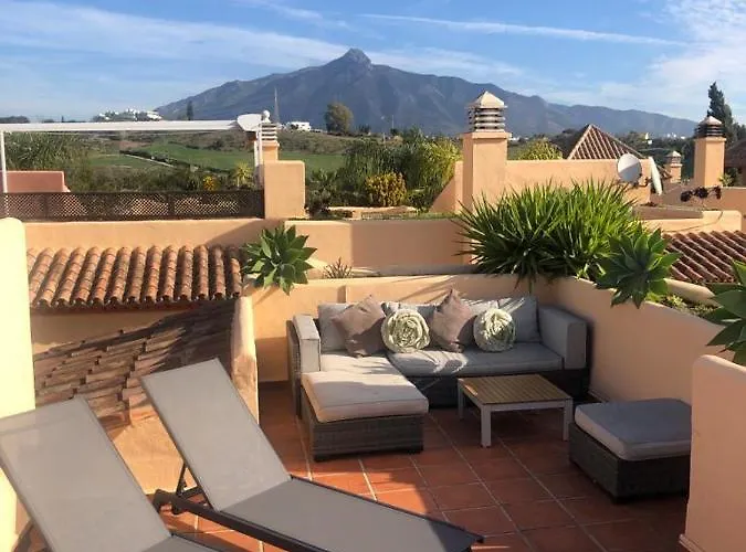 Condes De Iza Nueva Andalucia Hébergement de vacances *
