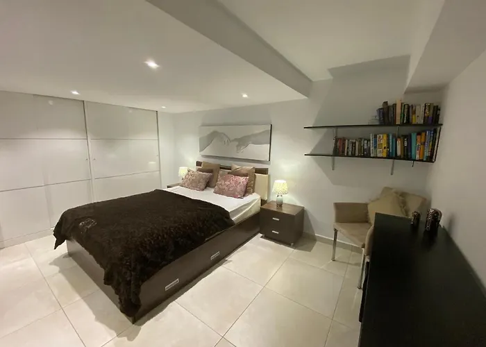 Condes De Iza Nueva Andalucia Vakantiehuis