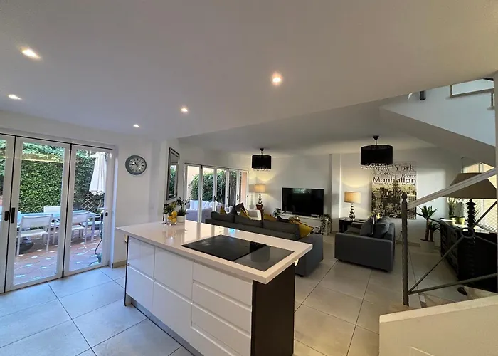 Condes De Iza Nueva Andalucia Casa de Férias