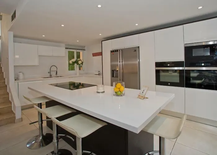 Condes De Iza Nueva Andalucia Casa de Férias *